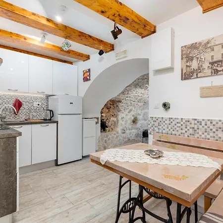 Apartman Volte *